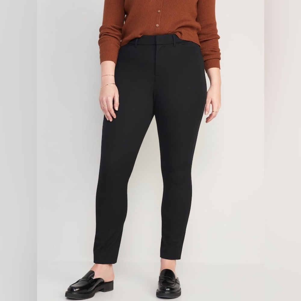 Old Navy Curvy High-Waisted Pixie Skinny Ankle Pants - Picture 4 of 7